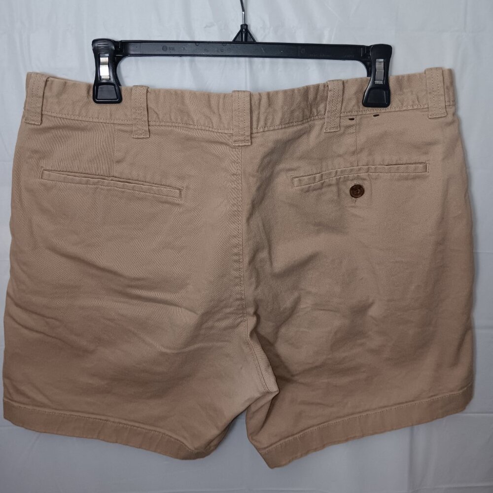 J.CREW 7" INSEAM COTTON KHAKI SHORTS - Picture 5 of 8